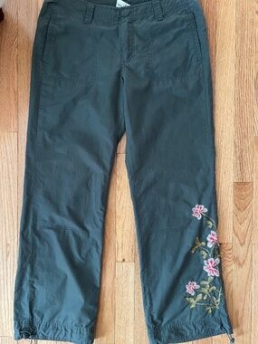 Cargo pants with embroidered flowers, size 11 juniors